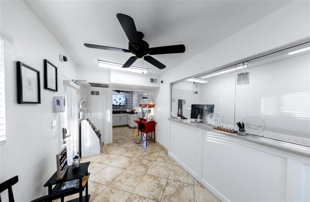 120 Fully Furnished 1br Suite-prime Location * Scottsdale