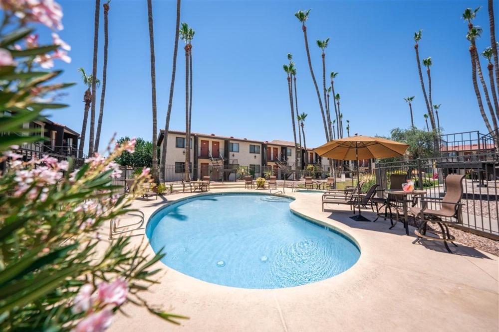 120 Fully Furnished 1br Suite-prime Location * Scottsdale